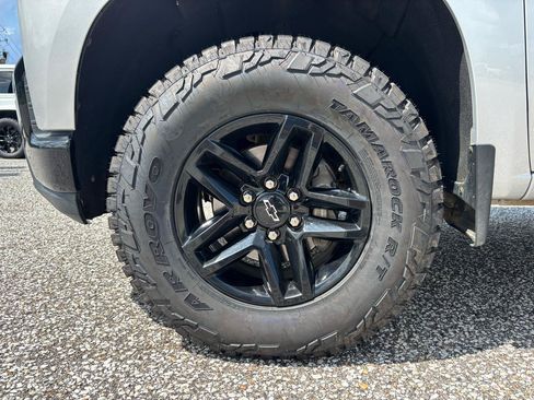 Used 2020 Chevrolet Silverado 1500 LT Trail Boss AWD/4WD image 26