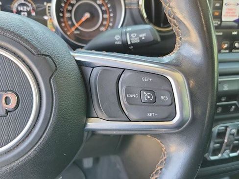 Used 2021 Jeep Gladiator Overland AWD/4WD image 26