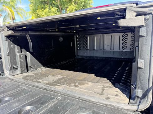 Used 2008 Chevrolet Avalanche LTZ w/ LTZ Preferred Equipment Group image 9