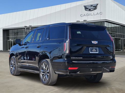 Certified 2022 Cadillac Escalade Sport RWD image 4