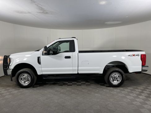 Used 2022 Ford F350 XL w/ Power Equipment Group image 3