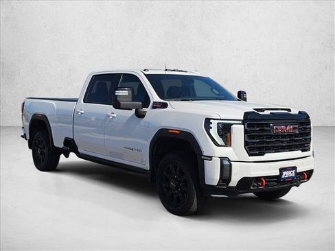 Used 2024 GMC Sierra 2500 AT4 w/ AT4 Premium Plus Package AWD/4WD image 3