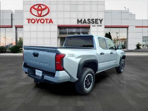 Used 2024 Toyota Tacoma 4x4 Double Cab image 3
