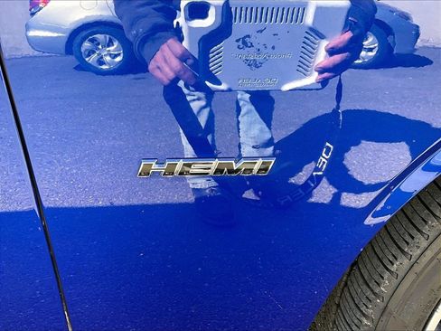 Used 2018 Dodge Challenger R/T Plus image 8