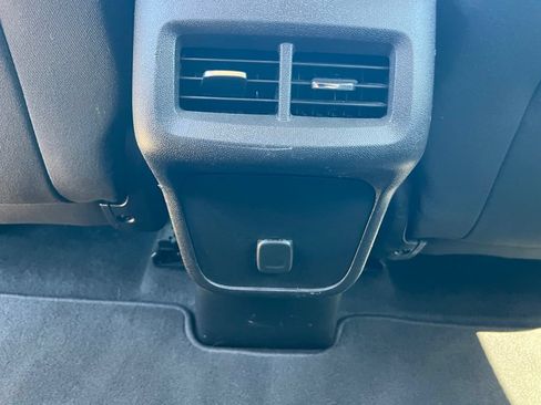Used 2018 Chevrolet Equinox LT AWD/4WD image 22