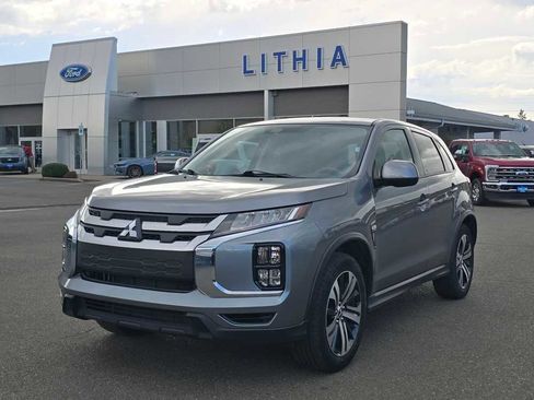 Used 2025 Mitsubishi Outlander Sport ES AWD/4WD image 1