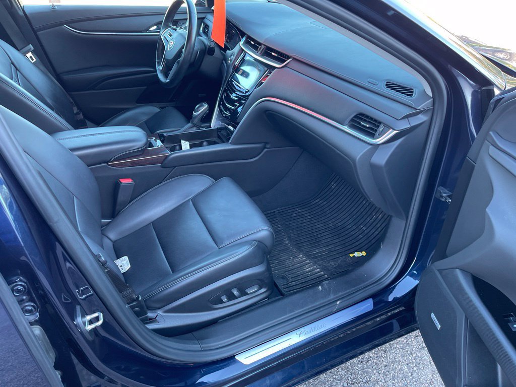 Used 2015 Cadillac XTS FWD image 16