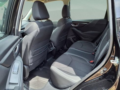 Used 2023 Subaru Forester Premium AWD/4WD image 20