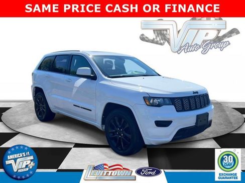 Used 2019 Jeep Grand Cherokee Altitude AWD/4WD image 1