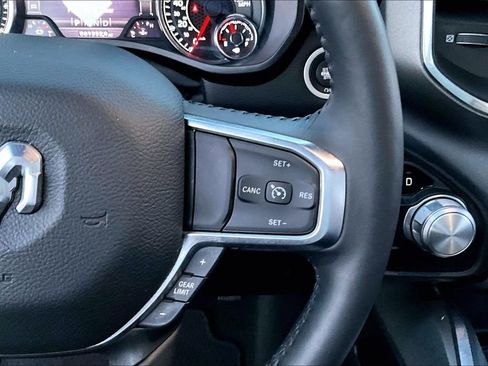 Used 2024 RAM 1500 Laramie image 13