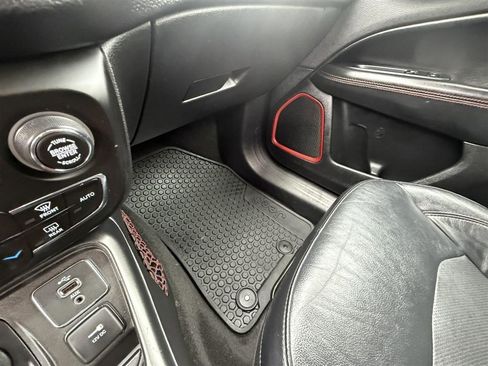 Used 2018 Jeep Compass Trailhawk w/ Leather Interior Group image 32