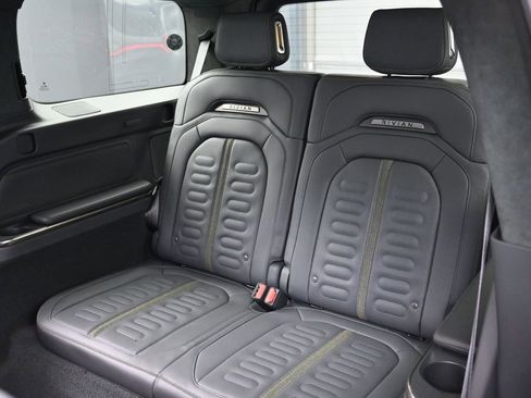 Used 2022 Rivian R1S Launch Edition image 25