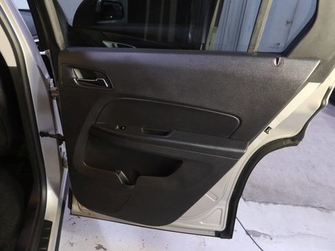 Used 2013 GMC Terrain SLE image 31