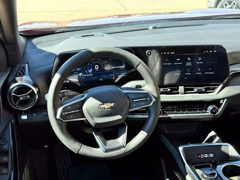 New 2026 Chevrolet Equinox LT w/ Convenience Package II image 16