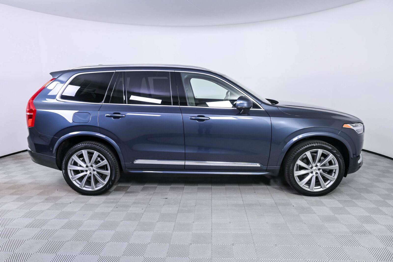 Certified 2024 Volvo XC90 B6 Plus w/ Protection Package AWD/4WD image 26