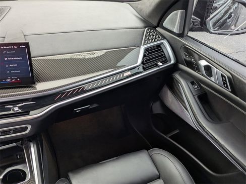 Used 2025 BMW X5 M Competition w/ Executive Package image 17