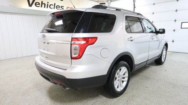 Used 2014 Ford Explorer XLT AWD/4WD image 6