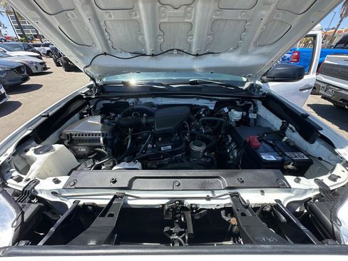 Used 2020 Toyota Tacoma SR RWD image 40
