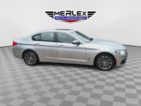 Used 2018 BMW 530i xDrive AWD/4WD image 9