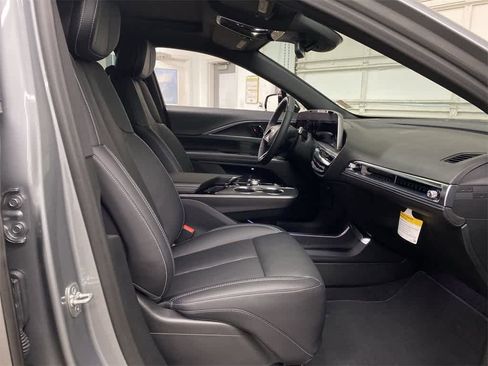 Used 2026 Cadillac Lyriq Sport image 19