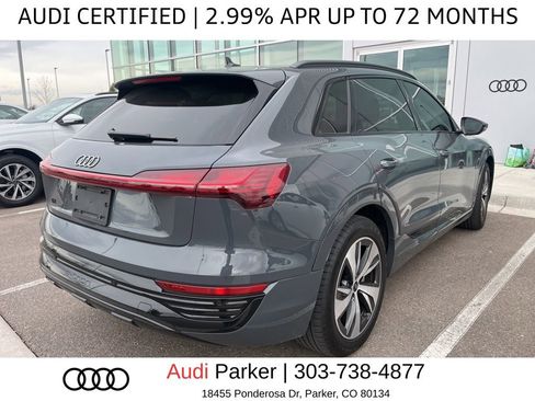 Used 2024 Audi Q8 e-tron Premium image 3