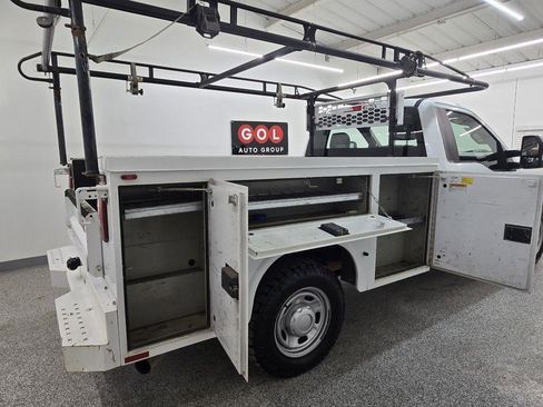 Used 2018 Ford F350 XL w/ Power Equipment Group image 12