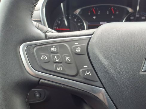 Used 2023 Chevrolet Equinox Premier AWD/4WD image 27