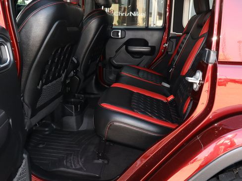 Used 2021 Jeep Wrangler Unlimited Rubicon AWD/4WD image 8