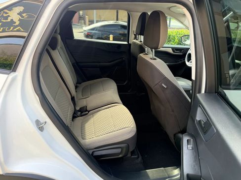 Used 2022 Ford Escape SE FWD image 14
