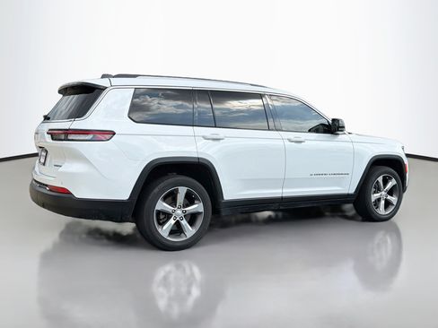 Used 2021 Jeep Grand Cherokee L Limited AWD/4WD image 2