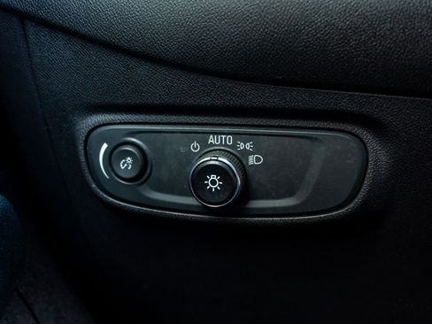 Used 2022 Chevrolet Equinox LT FWD image 27