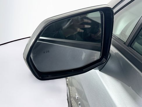 Used 2024 Chevrolet Blazer LT w/ Convenience Package image 16