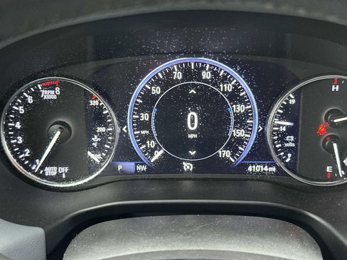 Used 2024 Buick Enclave Premium image 10