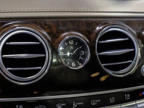 Used 2019 Mercedes-Benz S 560 4MATIC Sedan image 33