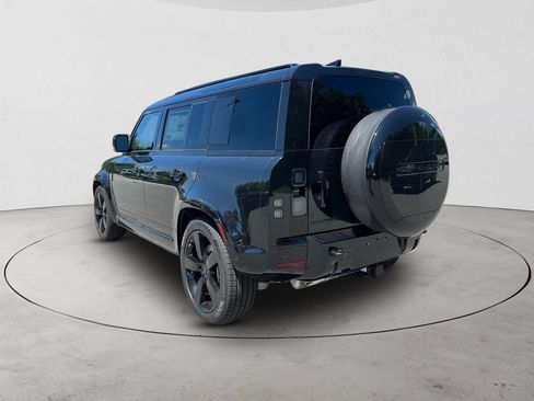 New 2026 Land Rover Defender 110 X AWD/4WD image 3