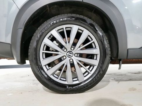 Used 2022 Nissan Pathfinder SL w/ SL Premium Package image 37