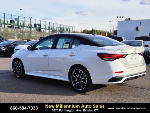 Used 2025 Nissan Sentra SR image 3