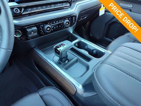 New 2026 Chevrolet Silverado 1500 High Country image 13