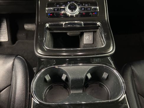 Certified 2022 Lincoln Nautilus Standard image 14