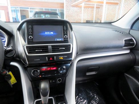 Used 2020 Mitsubishi Eclipse Cross ES image 32