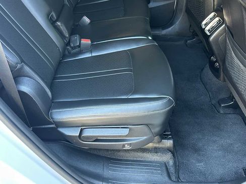 Used 2022 Kia Sorento S w/ Panoramic Sunroof Package FWD image 14