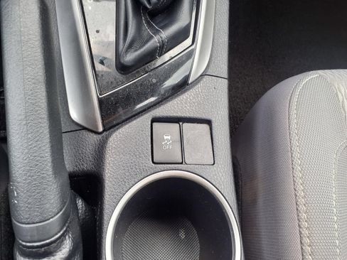 Used 2014 Toyota Corolla LE FWD image 24
