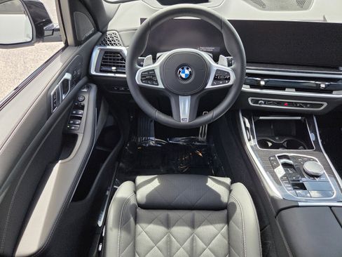 Used 2026 BMW X5 xDrive40i w/ M Sport Package AWD/4WD image 12
