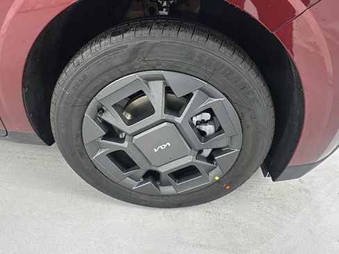 New 2026 Kia Carnival EX image 9