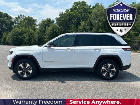Used 2024 Jeep Grand Cherokee Limited 4xe AWD/4WD image 3