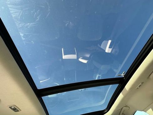 Used 2023 Lincoln Aviator Black Label w/ Jet Package image 17