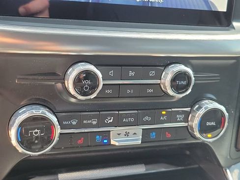 Used 2022 Ford F150 Lariat AWD/4WD image 26