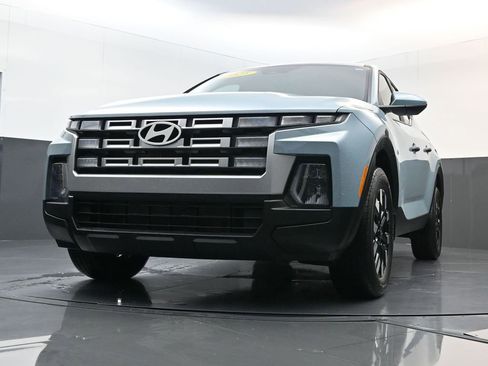 Used 2025 Hyundai Santa Cruz SE image 27