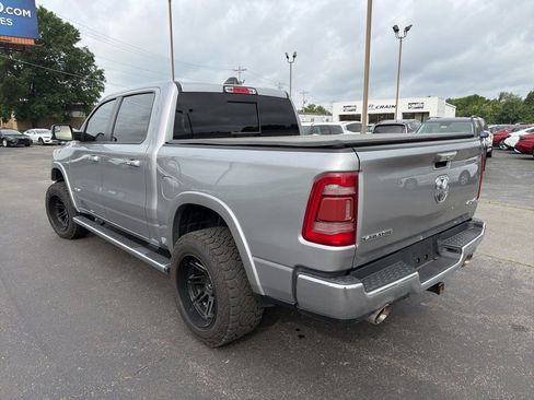 Used 2022 RAM 1500 Laramie AWD/4WD image 9