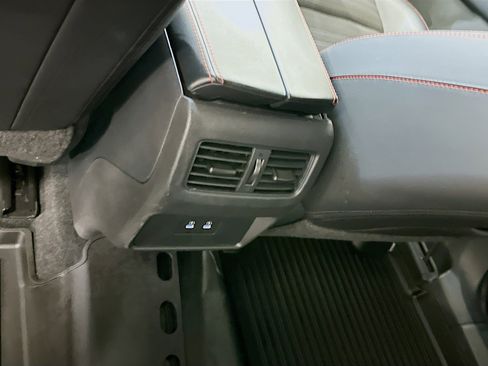 Used 2025 Nissan Rogue SV w/ Rock Creek Premium Package image 27